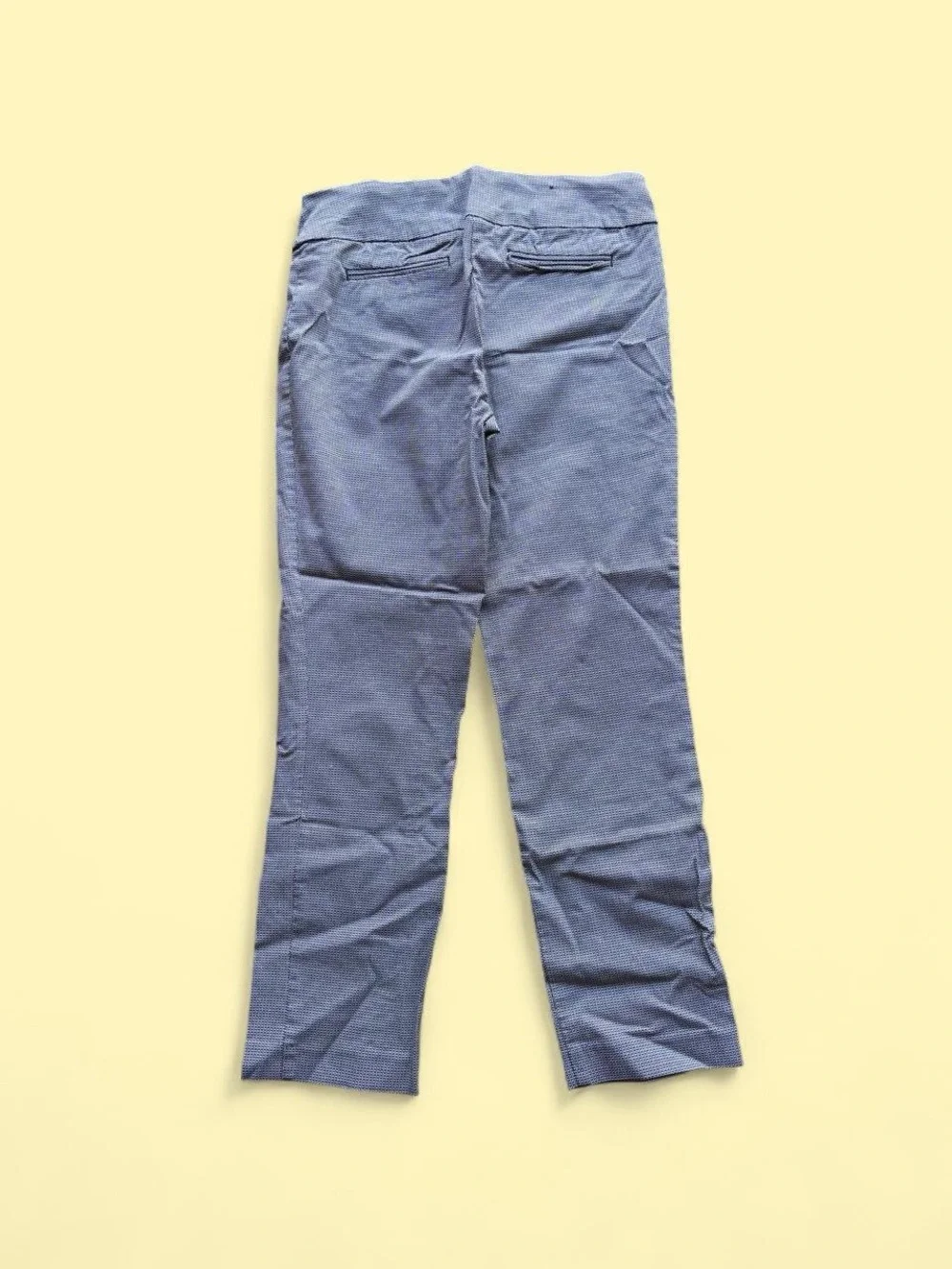 ✨Hilary Radley gray capri pants with small white polka dots, size 8.✨